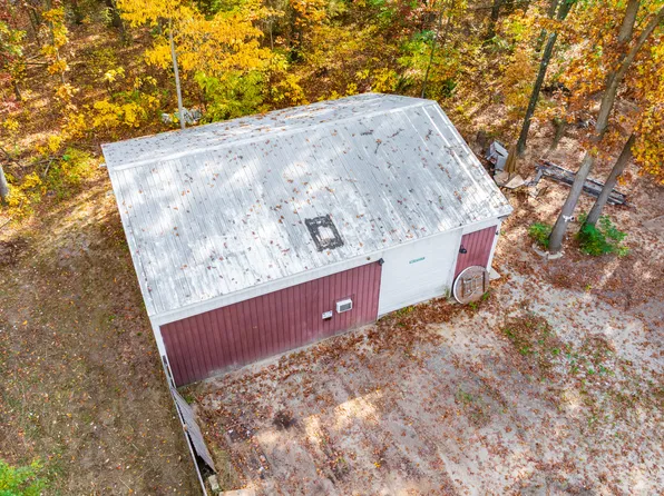 610 Miller Rd, Plainwell, MI 49080