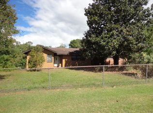 440 Oak Ln, Vidor, TX 77662