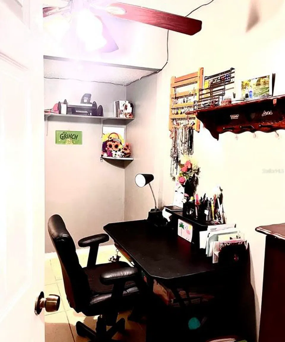 6328 Newtown Cir — Photo 2