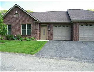 5th image of 776 Village Dr