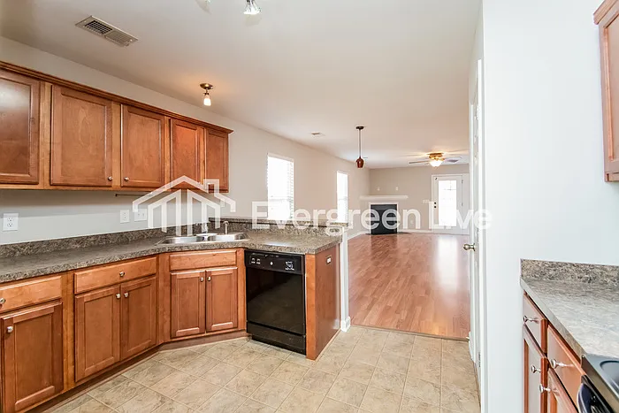 35 Cosentino Ct — Photo 3