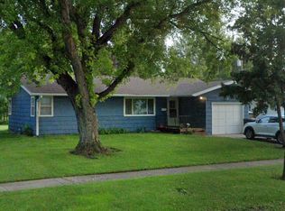 505 24th Ave S, Grand Forks, ND 58201