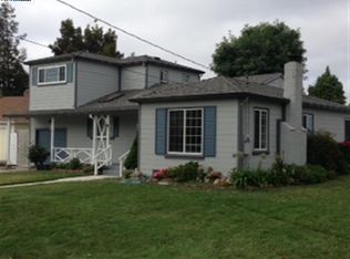 22000 Queen St, Castro Valley, CA 94546