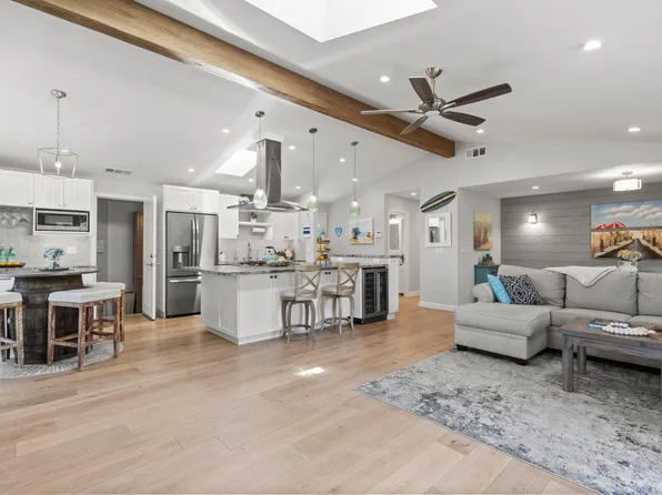 810 Seacliff Dr, Aptos, CA 95003