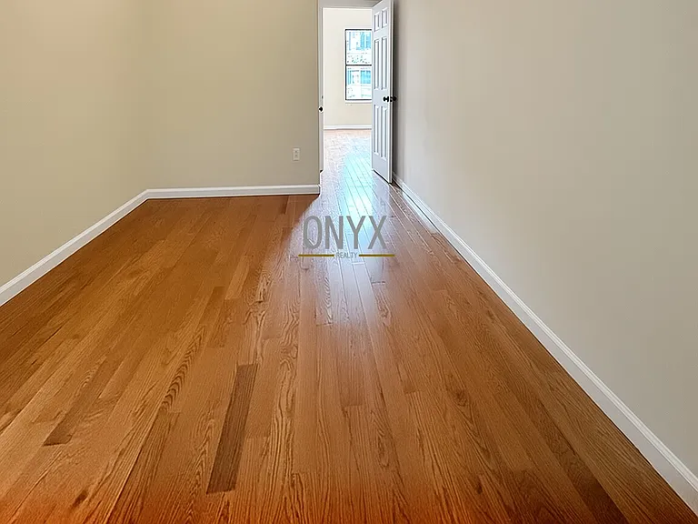 1677 Gates Ave #2L — Photo 6