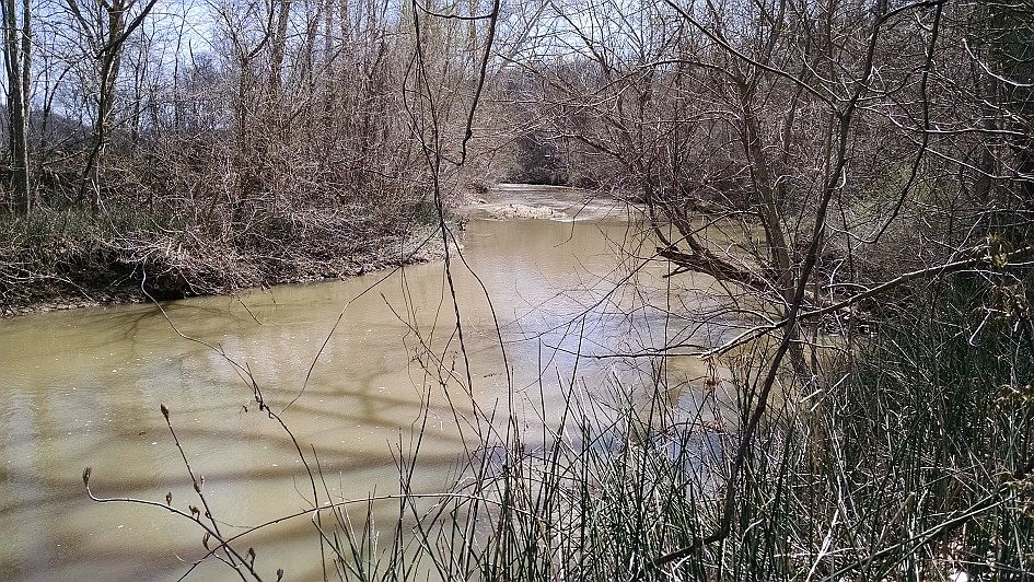 1st image of 2000 Clearcreek Road
