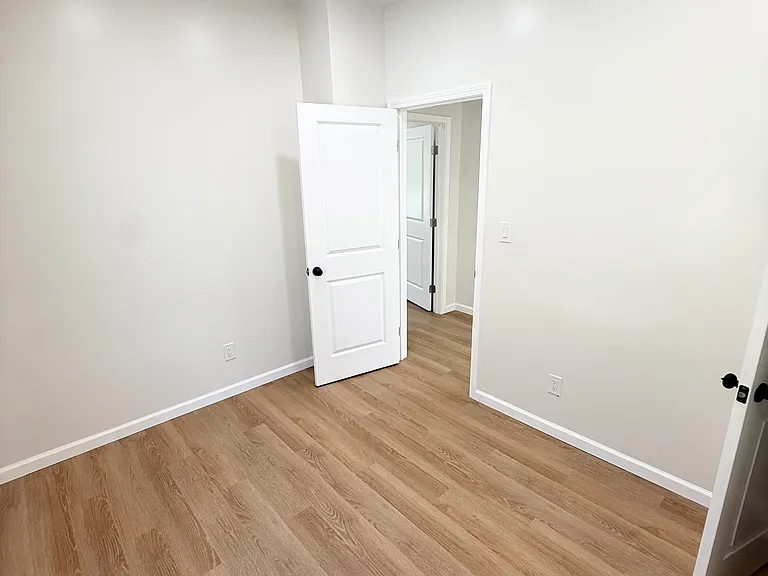 2458 Professor Ave #2 — Photo 6