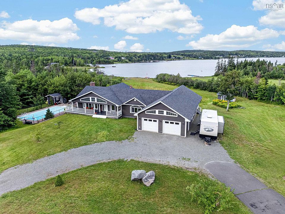 1st image of 131 Oakfield Dr