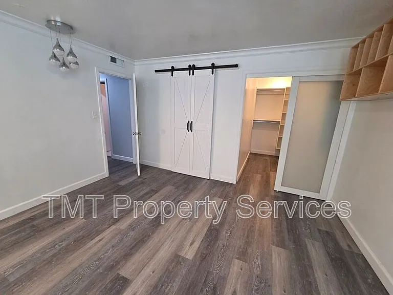 9 W Robinhood Dr — Photo 86