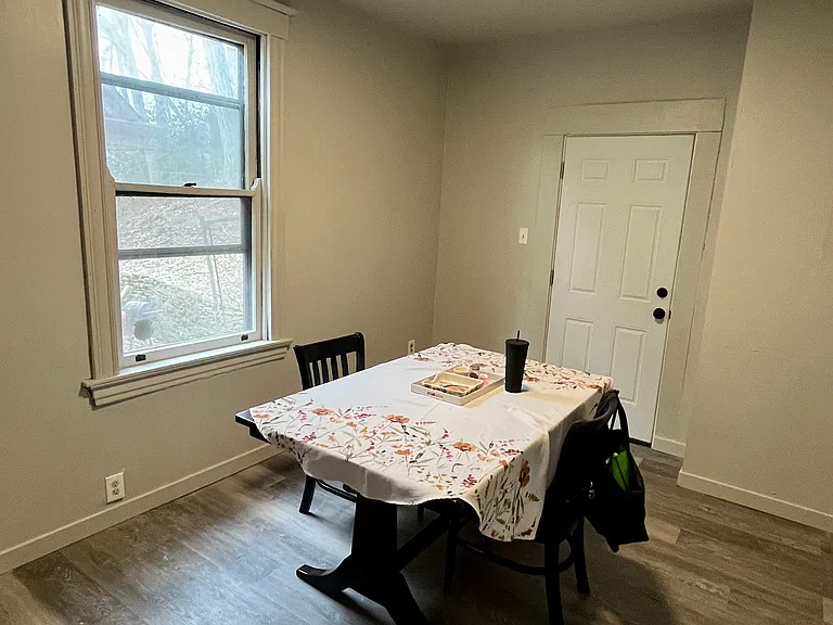 245 Helen St #1 — Photo 11