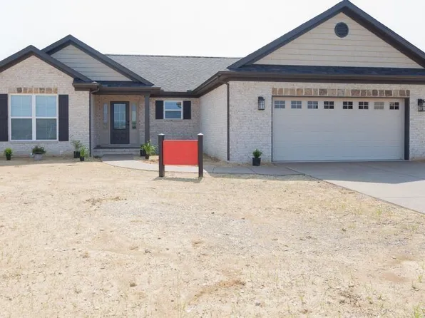 12903 Halle Dr, Evansville, IN 47725