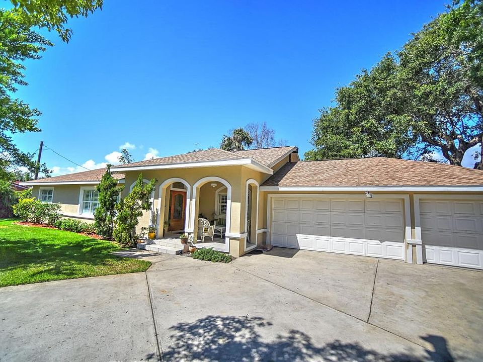 1st image of 14 Tanglewood Cir