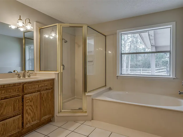 2460 Pebblebrook Cir — Photo 18
