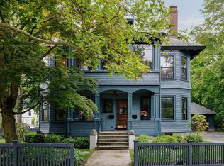 21 Walnut St #2, Watertown, MA 02472