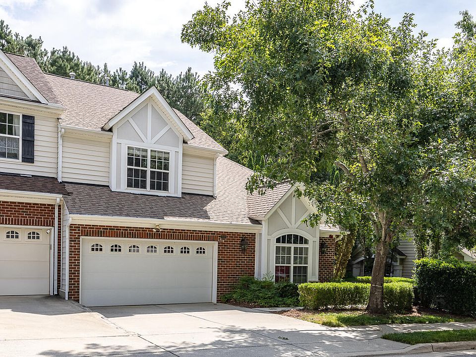 1st image of 210 Chateau Pl