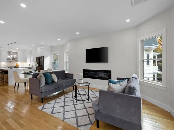 73 Orchard St APT 2, Cambridge, MA 02140
