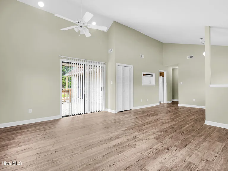 125 Pirates Rd #5 — Photo 12