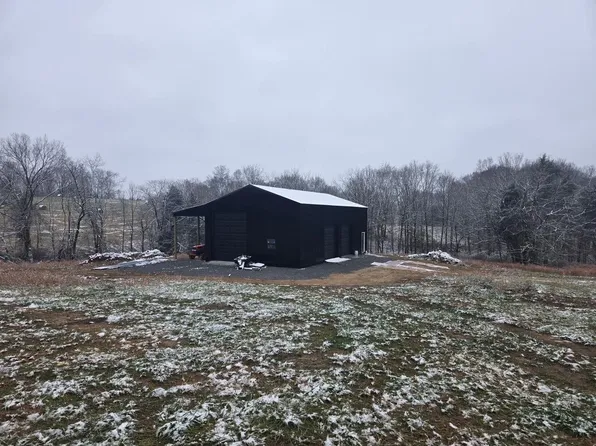 1717 Pleasant Ridge Church Rd, Adolphus, KY 42120