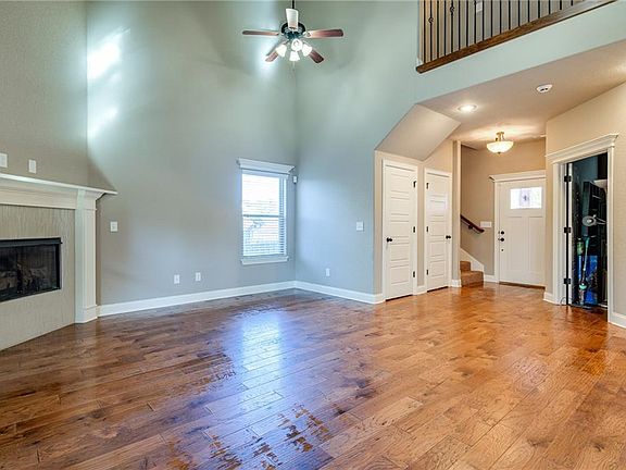 3rd image of 1404 S 14th Pl