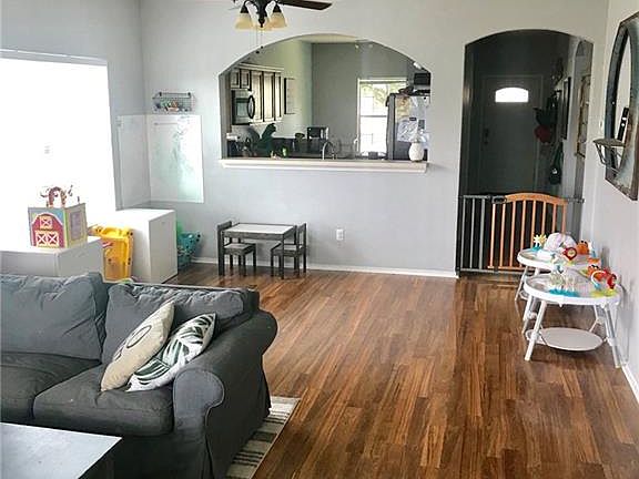 2nd image of 115 Brown St