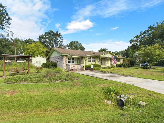 3rd image of 4409 Garwood Dr