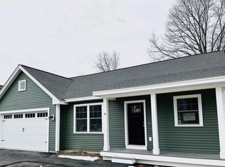 8 Rosemary Dr, Dover, NH 03820