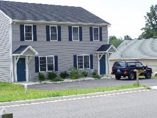 405 Three Creeks Ct #B