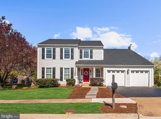 13361 Point Rider Ln, Herndon, VA 20171