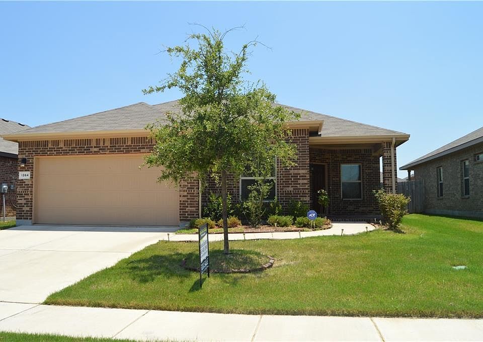 1st image of 1064 Meadow Scape Dr