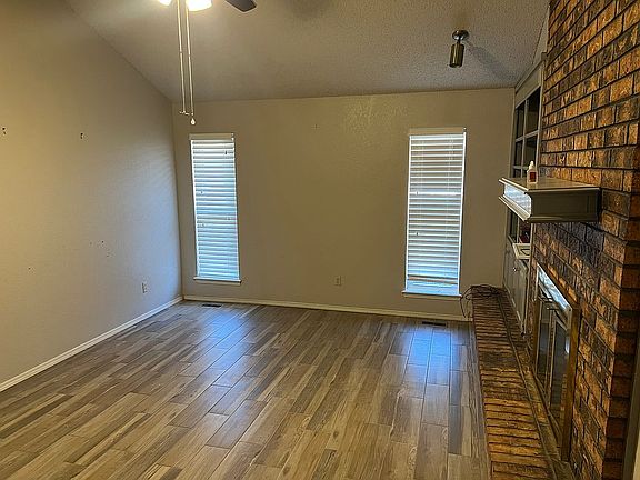 5th image of 1750 Lionsgate Cir