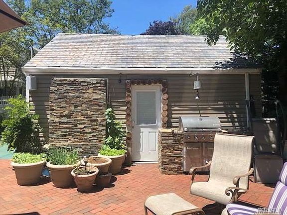 4th image of 80 Sealy Dr