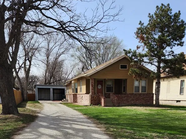305 N Poplar St, Solomon, KS 67480