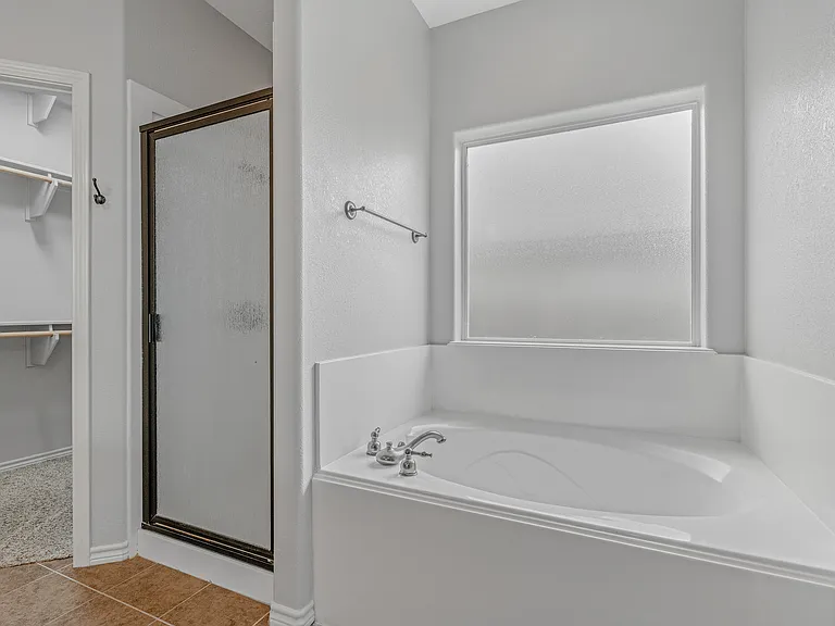 4203 Cedar Creek Ct — Photo 11