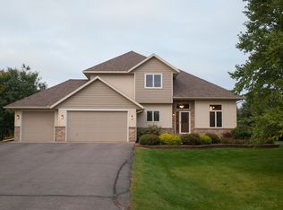 118 Red Oak Dr, Mankato, MN 56001