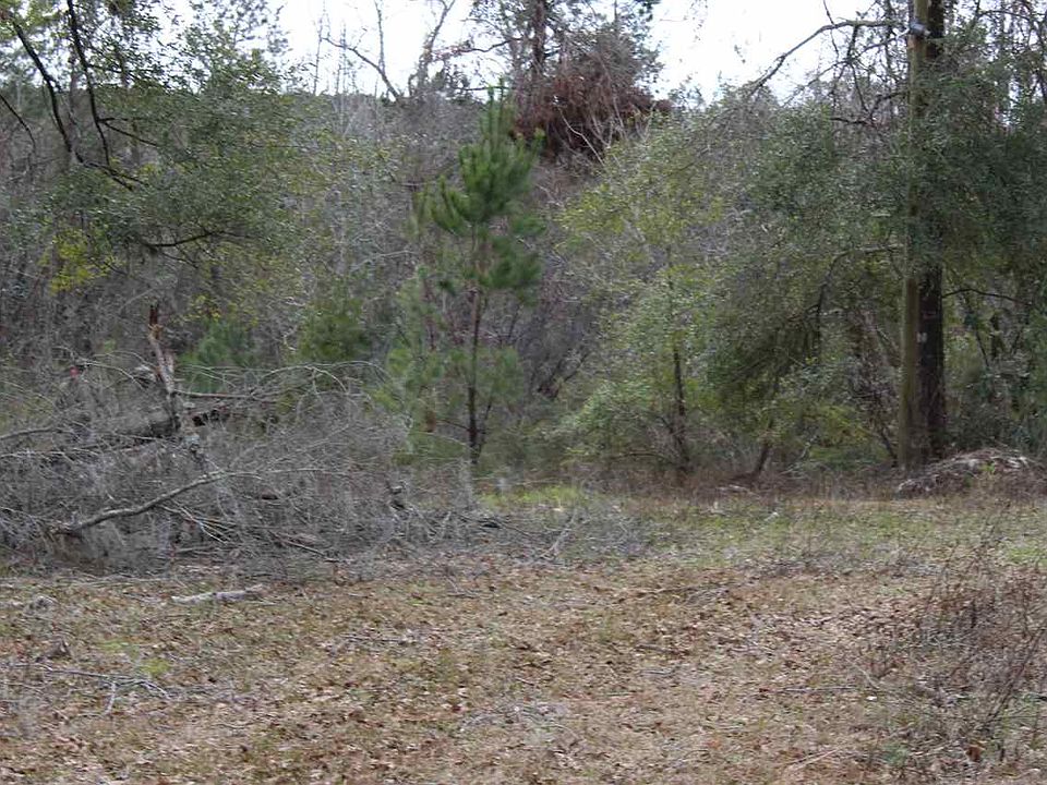 1st image of 12 Lewis Ln #0