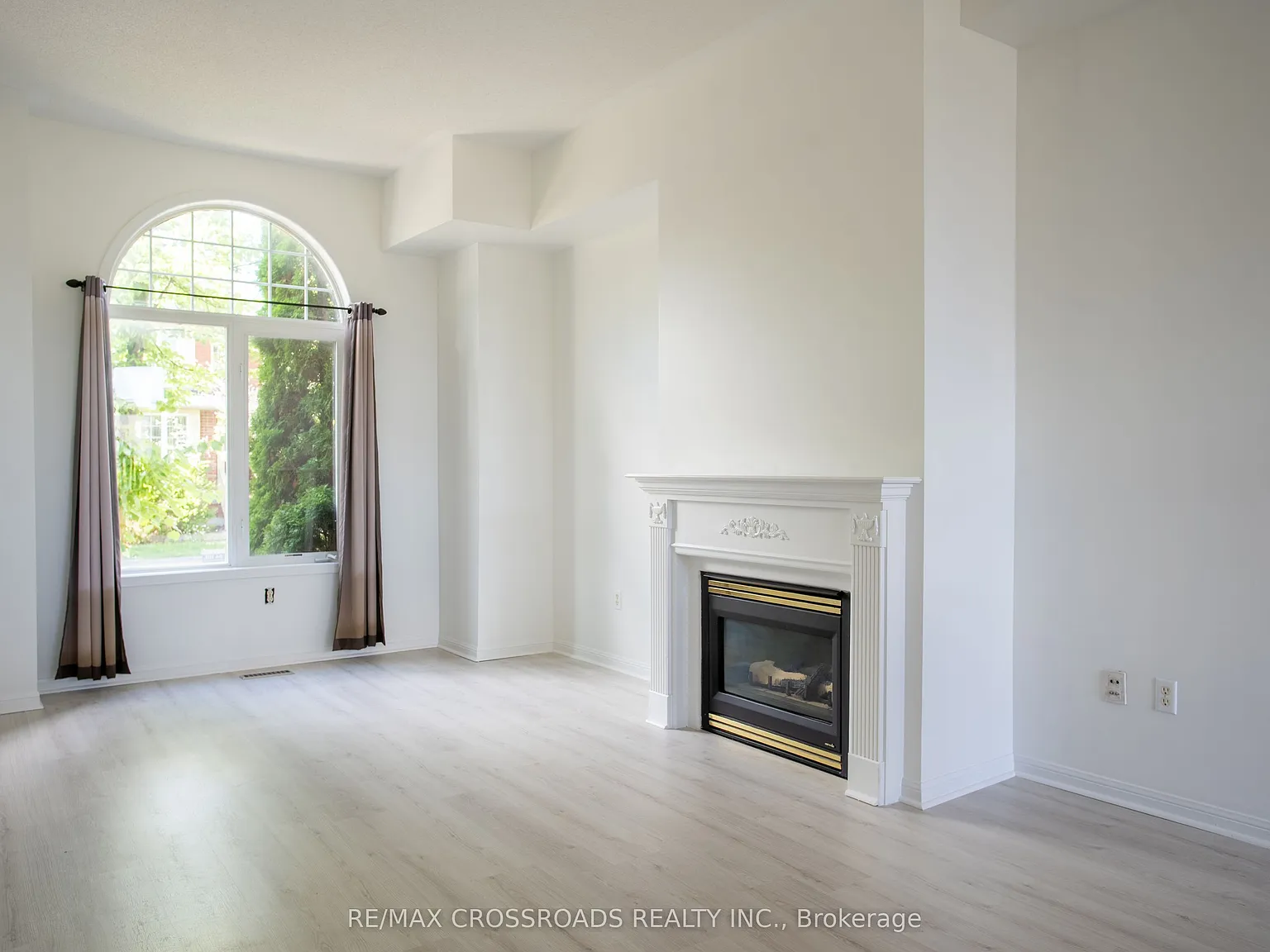 5 bed, $3,200 — Photo 3