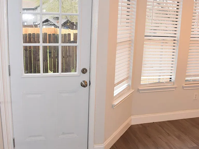 1810 Rawhide Loop — Photo 17