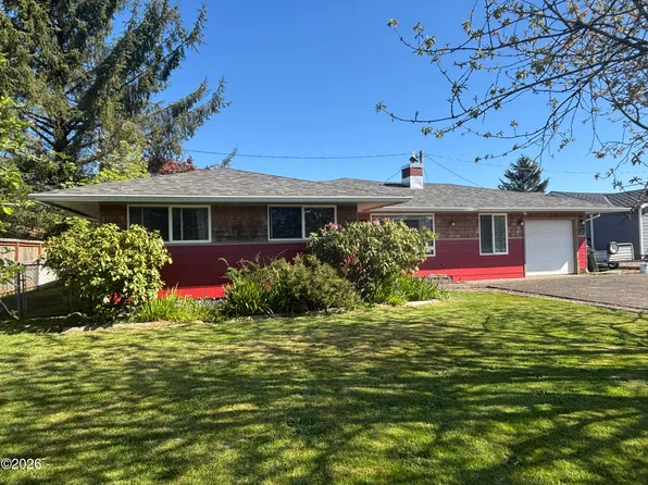 4204 Dogwood Ave, Tillamook, OR 97141