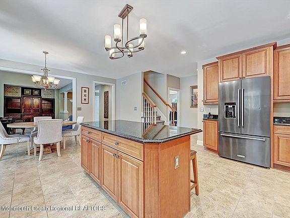 2nd image of 180 Deerfield Rd