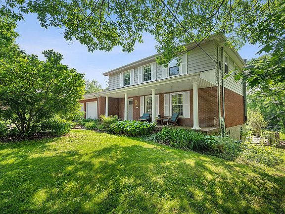 3rd image of 2710 Werkridge Dr