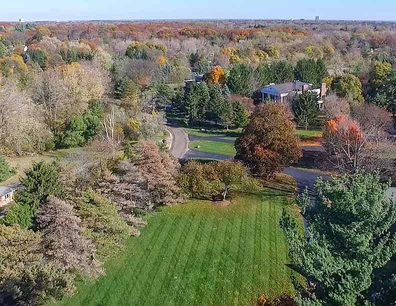 1st image of 75 Brady Ln