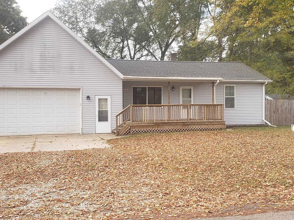 1st image of 653 Bruce Ave