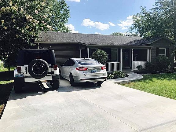 2nd image of 410 Highland St