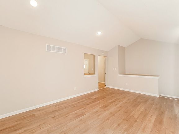 5th image of 2205 NW 65th St