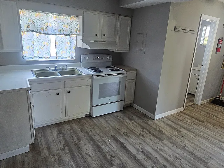 1345 Old Oxford Rd #1 — Photo 6