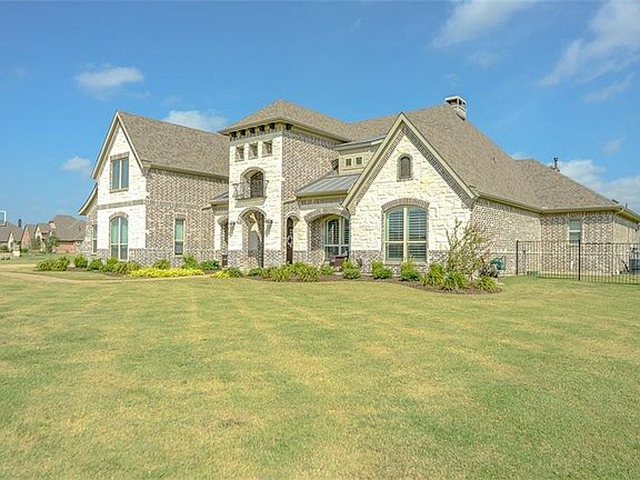 2nd image of 910 Clove Glen Ct