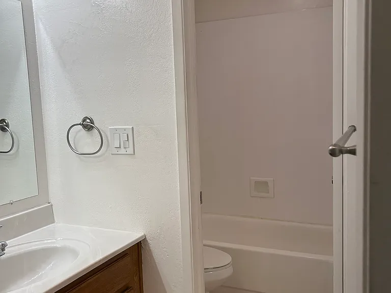 260 Industrial Pkwy #39 — Photo 10