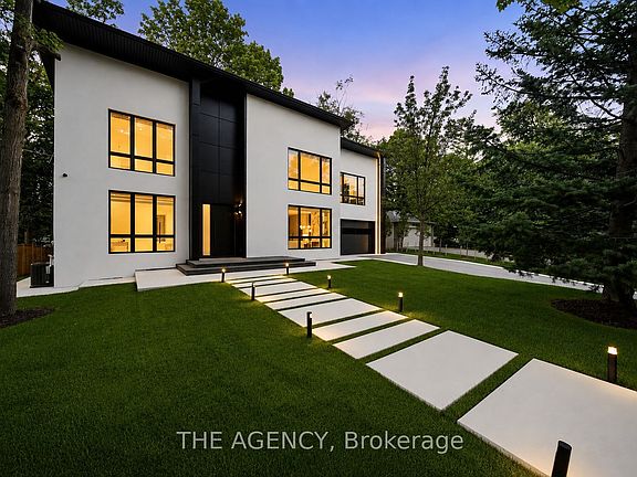 2nd image of 193 Beechwood Cres