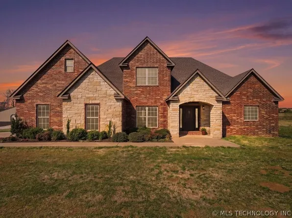 20435 S 270th Rd, Morris, OK 74445