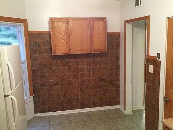 3rd image of 6122 S St Lawrence Ave
